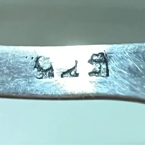 SOLD Vintage Handmade Modernist Geometric Sterling Silver Amethyst Ring, Size 6 - Picture 6 of 10